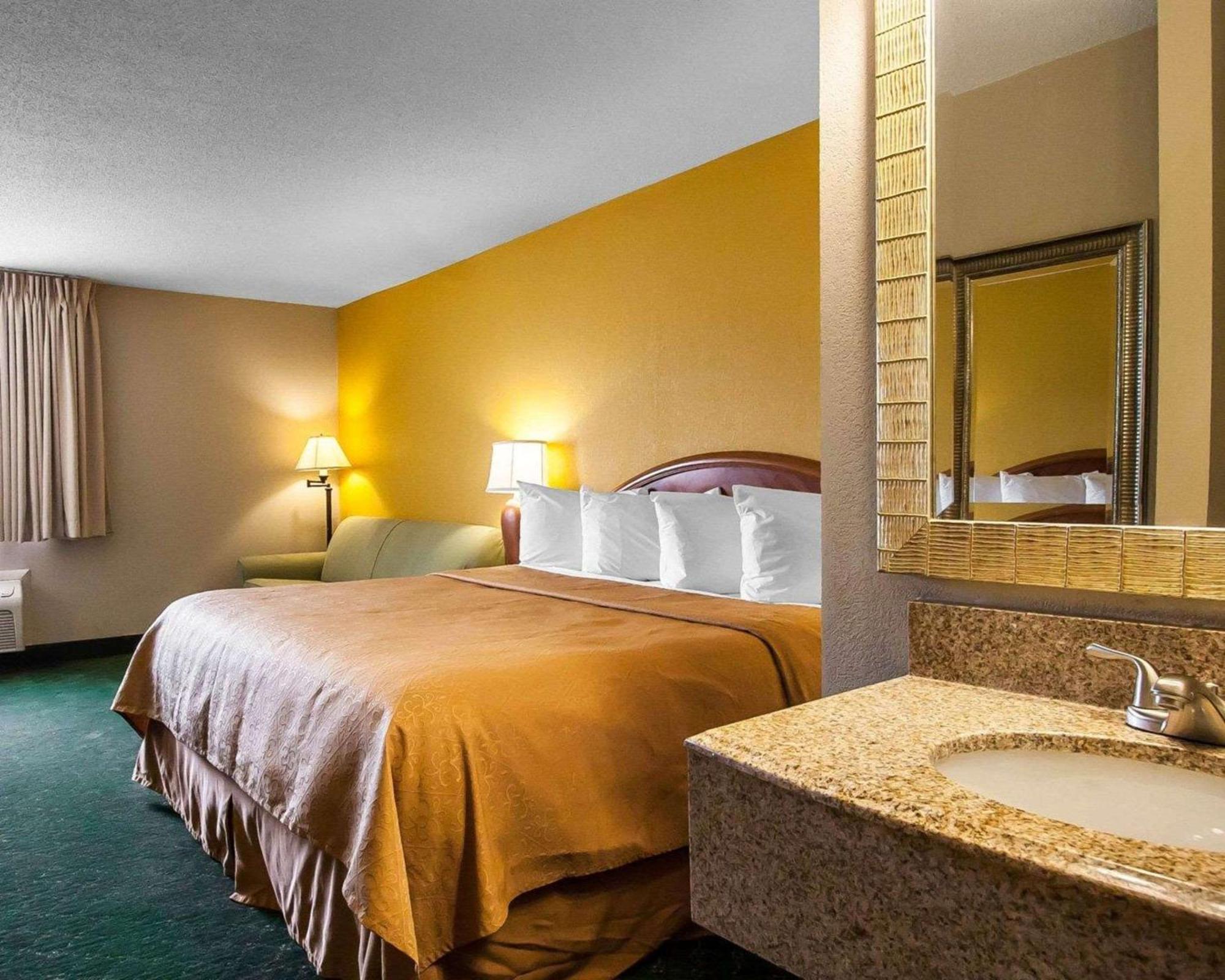 Quality Inn Cairo I-57 Экстерьер фото