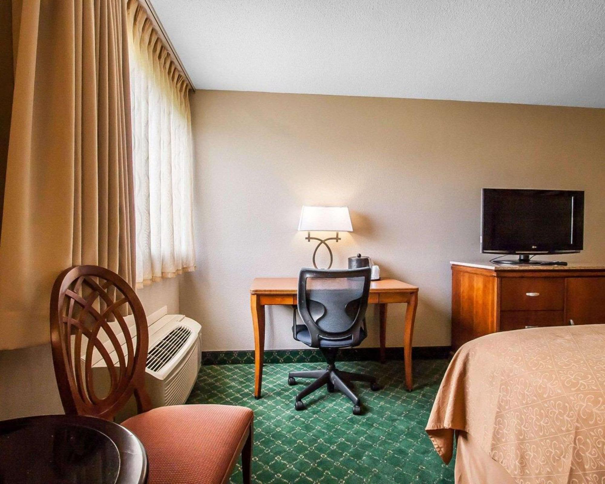 Quality Inn Cairo I-57 Экстерьер фото