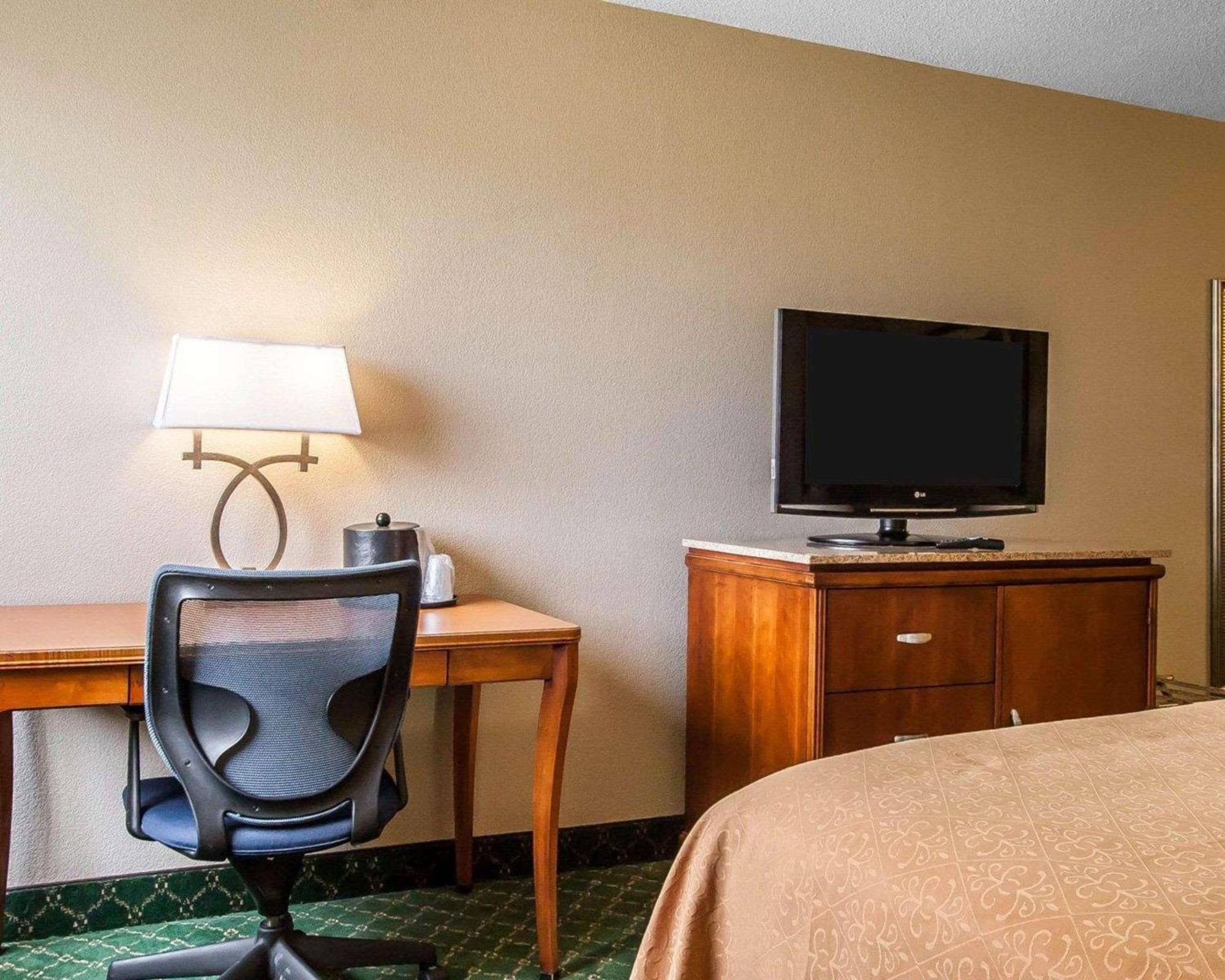Quality Inn Cairo I-57 Экстерьер фото
